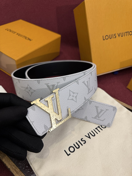 ルイヴィトンスーパーコピー LV Initiales Monogram 新モデルリバーシブル両面ベルト