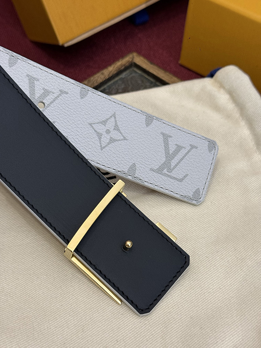 ルイヴィトンスーパーコピー LV Initiales Monogram 新モデルリバーシブル両面ベルト