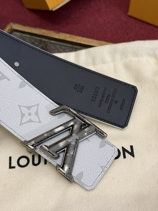 ルイヴィトン LV Initiales Monogram 新モデルファッションリバーシブル両面ベルト