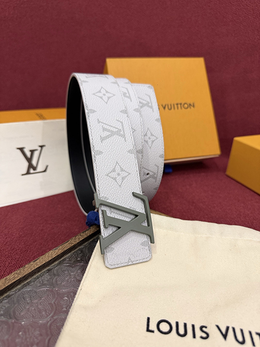 ルイヴィトンコピー LV Initiales Monogram ファッションリバーシブル両面ベルト