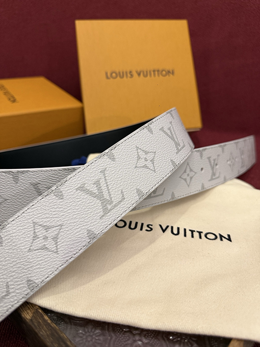 ルイヴィトンコピー LV Initiales Monogram ファッションリバーシブル両面ベルト