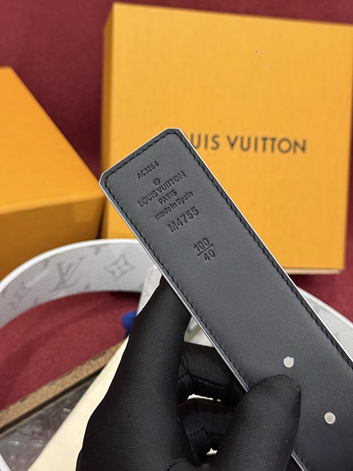 ルイヴィトンコピー LV Initiales Monogram ファッションリバーシブル両面ベルト