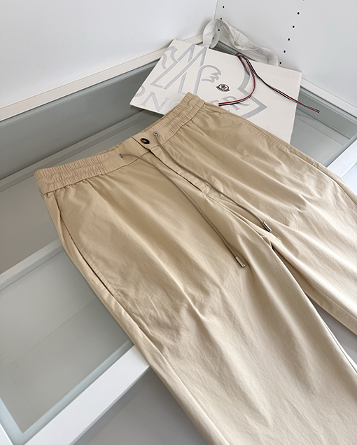 モンクレールスーパーコピー 春夏コレクション細身 ゴムウエストストレートレッグカジュアルパンツ