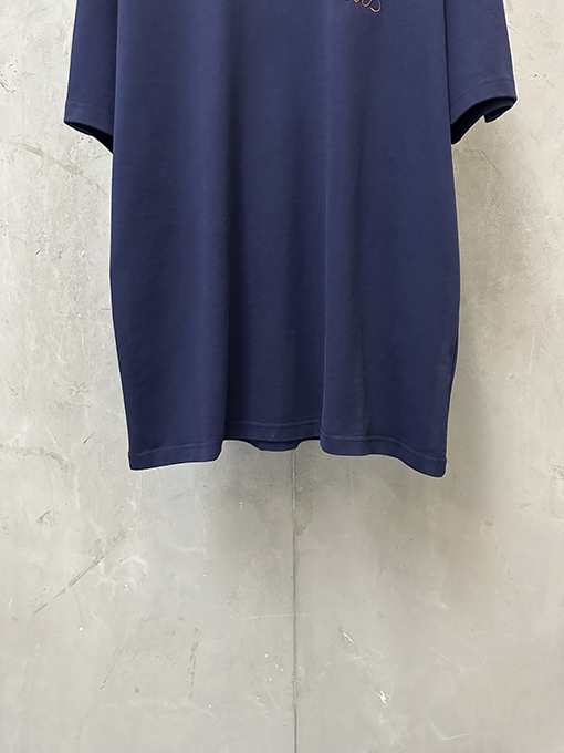ロエベスーパーコピー クラシックなロゴ刺繍入り半袖Tシャツ