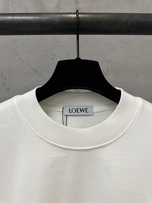 ロエベ ク新モデルラシックなロゴ刺繍入り半袖Tシャツ