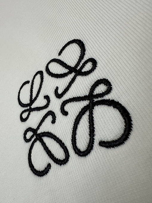 ロエベ ク新モデルラシックなロゴ刺繍入り半袖Tシャツ