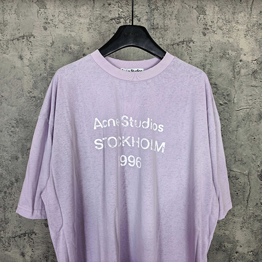 アクネストゥディオズスーパーコピー Acne Studios 1996 クラシックシリーズのダメージをした泥染め半袖Tシャツ