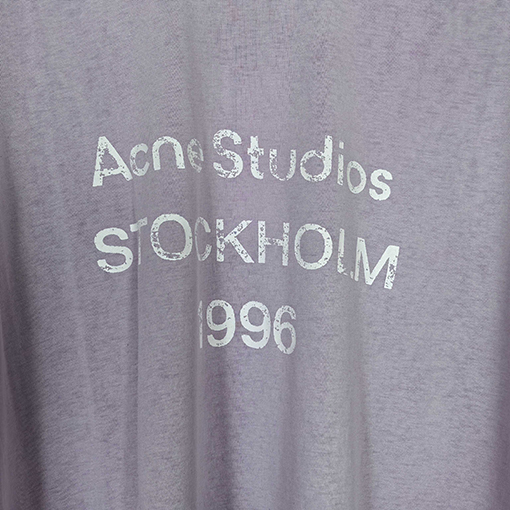 アクネストゥディオズスーパーコピー Acne Studios 1996 クラシックシリーズのダメージをした泥染め半袖Tシャツ