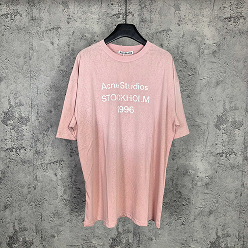 アクネストゥディオズスーパーコピー Acne Studios 1996 クラシックシリーズのダメージをした泥染め半袖Tシャツ