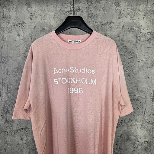 アクネストゥディオズスーパーコピー Acne Studios 1996 クラシックシリーズのダメージをした泥染め半袖Tシャツ