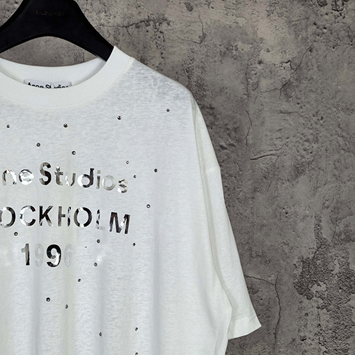 アクネストゥディオズ Acne Studios 1996 シリーズ レーザーシルバーラインストーン装飾半袖Tシャツ