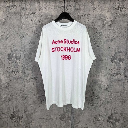 アクネストゥディオズコピー Acne Studios 1996 クラシックロゴ入りフロッキー半袖Tシャツ