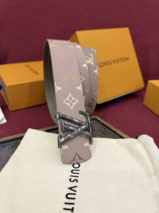 ルイヴィトンスーパーコピー LV Dimension Monogram Surplus 新モデルリバーシブルベルト