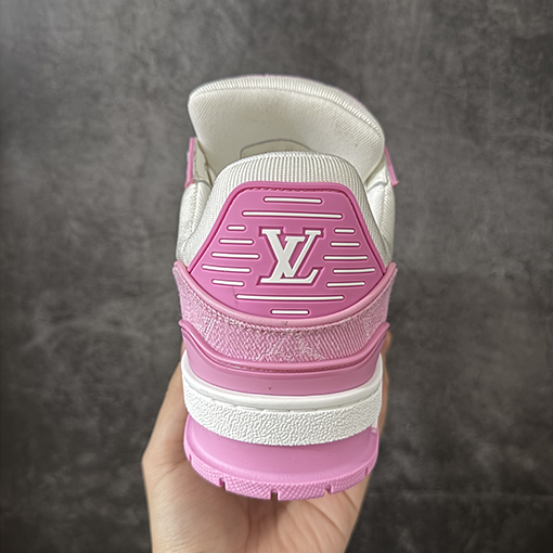 ルイヴィトン LV Trainer レディースクラシックな高級スニーカー