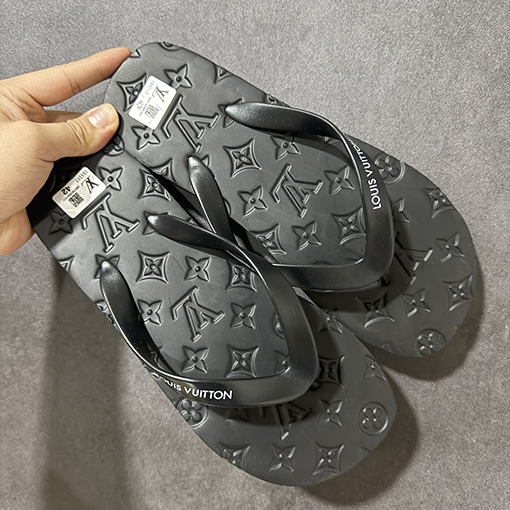 ルイヴィトン ワンプリーワン壓花ロゴ レザーサンダル