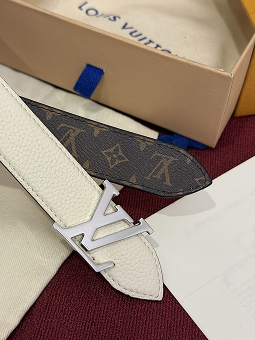 ルイヴィトンスーパーコピー Pretty LV Monogram レディースキャンバス牛革ゴールドトーンバックル ベルト