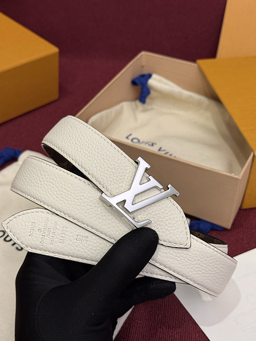 ルイヴィトンスーパーコピー Pretty LV Monogram レディースキャンバス牛革ゴールドトーンバックル ベルト