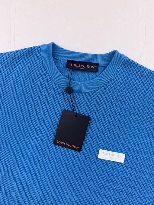 ルイヴィトンコピー レザーロゴ入りクルーネックニット半袖Tシャツ