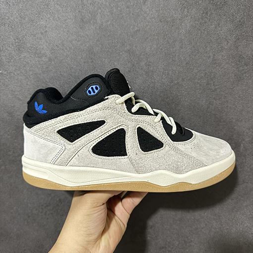 アディダス × バッド・バニースーパーコピー Badbo 1.0 コラボレーションシリーズのクラシックなミッドカットバスケットボールシューズ