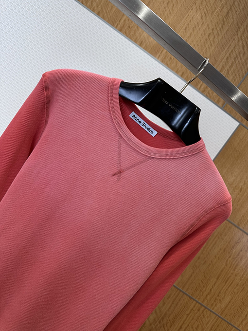 アクネストゥディオズコピー Acne Studios 1996 レディースレタープリント入りウォッシュリブ編み長袖シャツ