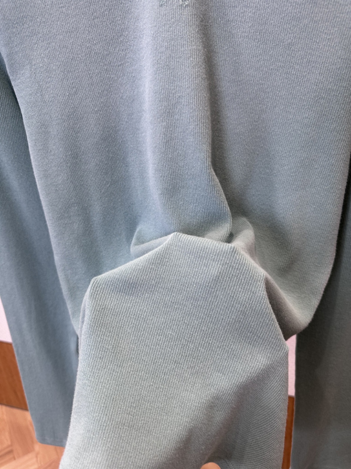 アクネストゥディオズコピー Acne Studios 1996 レディースレタープリント入りウォッシュリブ編み長袖シャツ