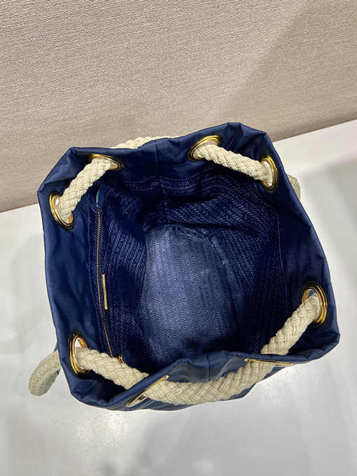 プラダコピー 新しい旅行バッグ