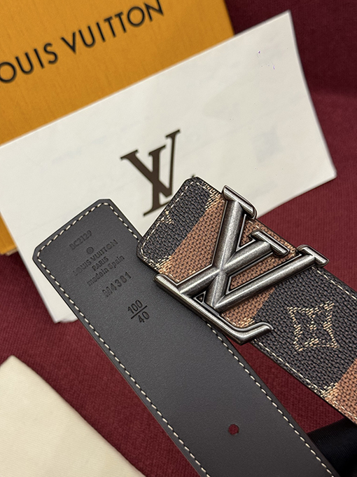 ルイヴィトンスーパーコピー LV nitiales College Monogram Heritage リバーシブルベルト