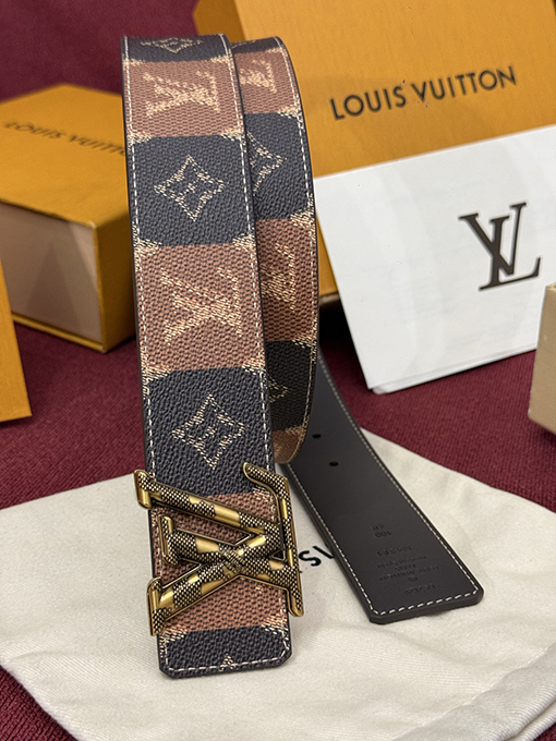 ルイヴィトンスーパーコピー LV nitiales College Monogram Heritage リバーシブルベルト
