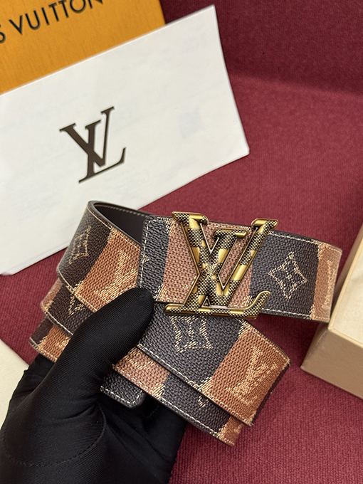ルイヴィトンスーパーコピー LV nitiales College Monogram Heritage リバーシブルベルト