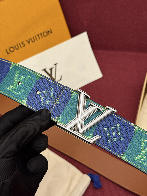 ルイヴィトン LV nitiales College Monogram Heritage 新モデルリバーシブルベルト