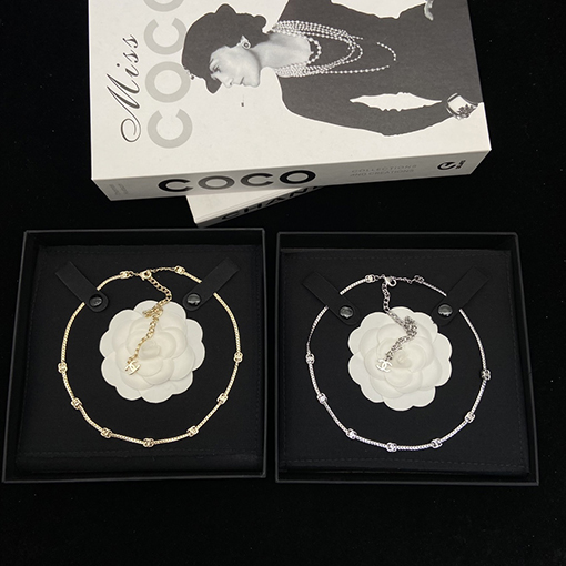 シャネルコピー レディースダブルC七花柄ネックレス