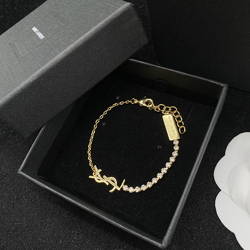 サンローランスーパーコピー 新しいブレスレット