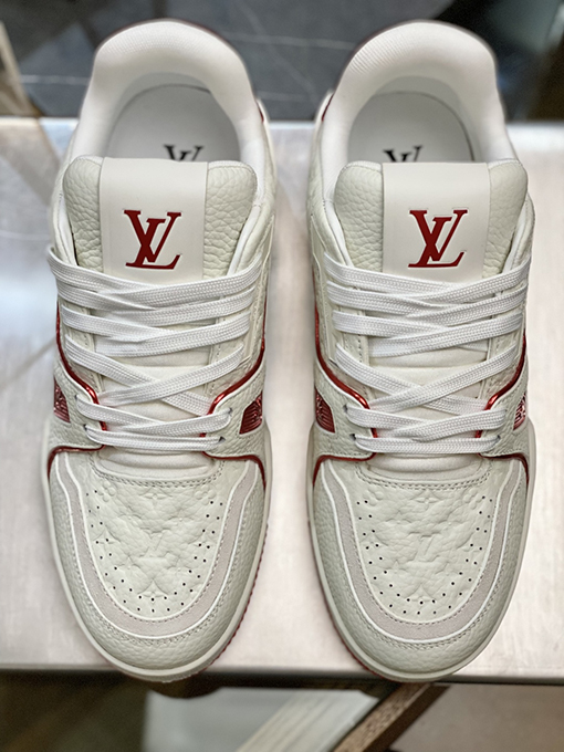 ルイヴィトン LV Trainer Mini Monogram クラシックなグレインの牛革押しスニーカー