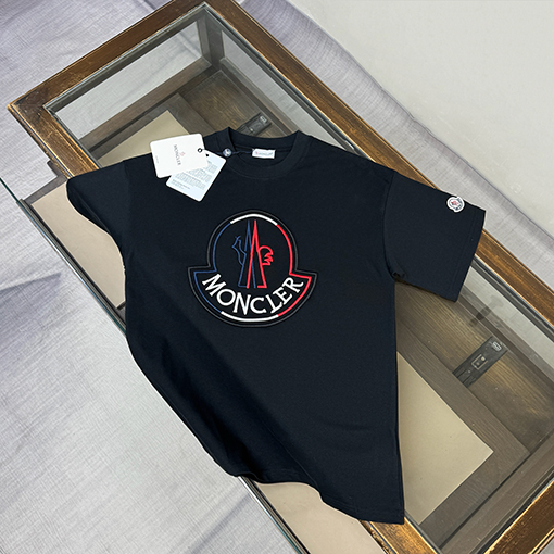 モンクレールスーパーコピー 夏の新作 クルーネック半袖Tシャツ