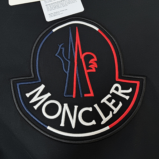 モンクレールスーパーコピー 夏の新作 クルーネック半袖Tシャツ