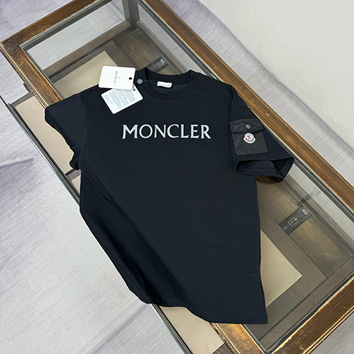 モンクレール クルーネック半袖Tシャツ