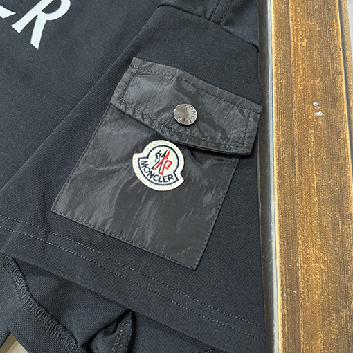 モンクレール クルーネック半袖Tシャツ