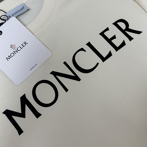 モンクレール クルーネック半袖Tシャツ