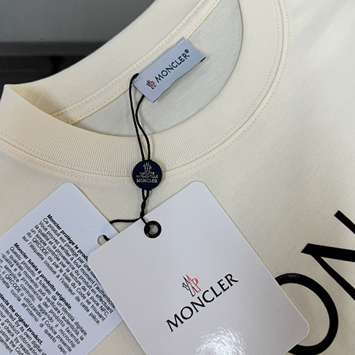モンクレール クルーネック半袖Tシャツ