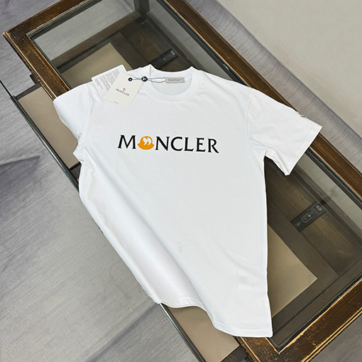 モンクレールコピー 新作のスタイリッシュなラウンドネック半袖Tシャツ