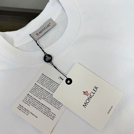 モンクレールスーパーコピー 夏のクラシッククルーネック半袖Tシャツ