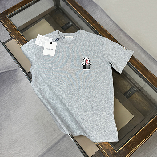 モンクレール 新モデル夏のクラシッククルーネック半袖Tシャツ