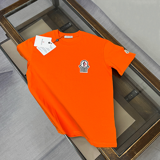 モンクレール 新モデル夏のクラシッククルーネック半袖Tシャツ
