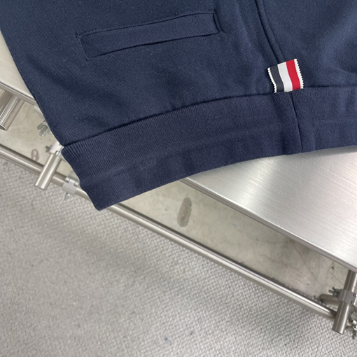 トムブラウン クラシックアンカー刺繍入りショーツ