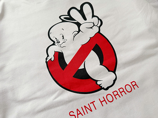 セントマイケルスーパーコピー SAINT HORROR クラシックな漫画風ゴースト柄の赤い禁酒法シンボル入り半袖Tシャツ