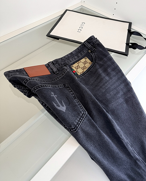 グッチコピー 黒とグレーのスリムレッグメンズジーンズ