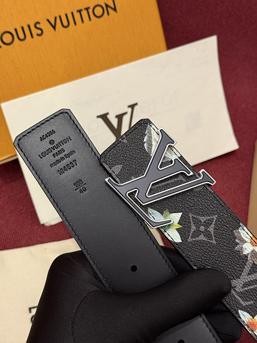ルイヴィトンスーパーコピー LV Initiales Monogram Flower プリント柄とカラーブロックの花柄リバーシブルベルト