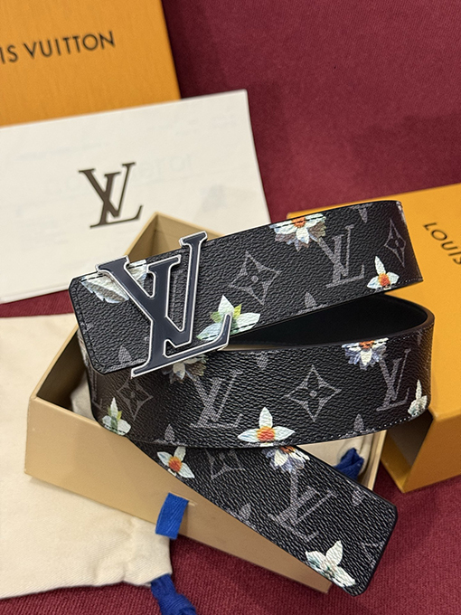 ルイヴィトンスーパーコピー LV Initiales Monogram Flower プリント柄とカラーブロックの花柄リバーシブルベルト
