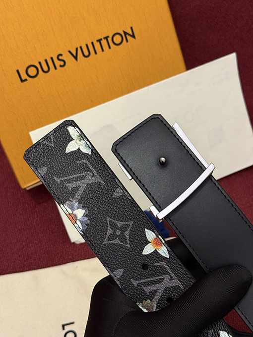 ルイヴィトンスーパーコピー LV Initiales Monogram Flower プリント柄とカラーブロックの花柄リバーシブルベルト