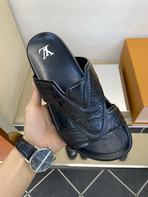 ルイヴィトン 高級メンズスリッパ